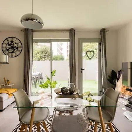 Apartment Stylish New 1 Bedroom In Juan Les Pins Antibes