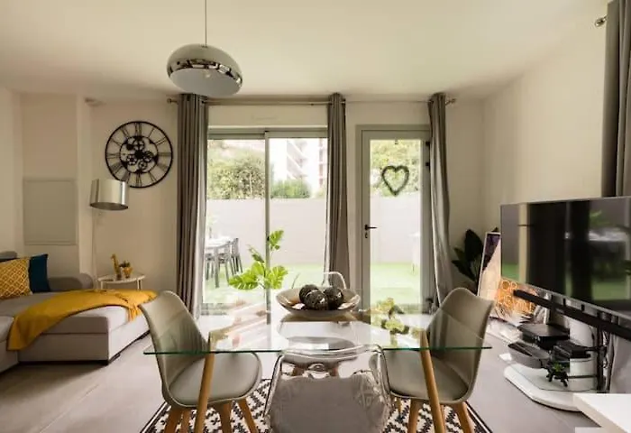 Apartment Stylish New 1 Bedroom In Juan Les Pins Antibes